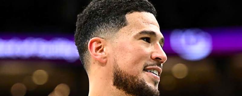 Devin Booker Turns Heads With Debut Of Oregon Ducks Nike Sneaker