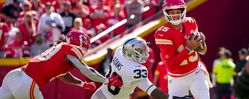 Fine Day: Chiefs WR Docked