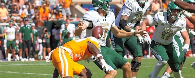 Tennessee Football&#39;s Boo Carter Posts Career High Numbers