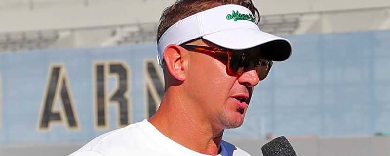 Morris takes Oklahoma State job, ending chance of Razorbacks&#39; pursuit