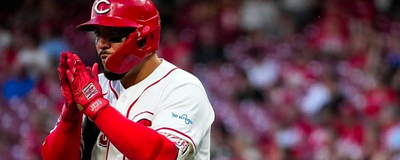 Reds Get Clutch Hitting Late, Beat Padres 4-3