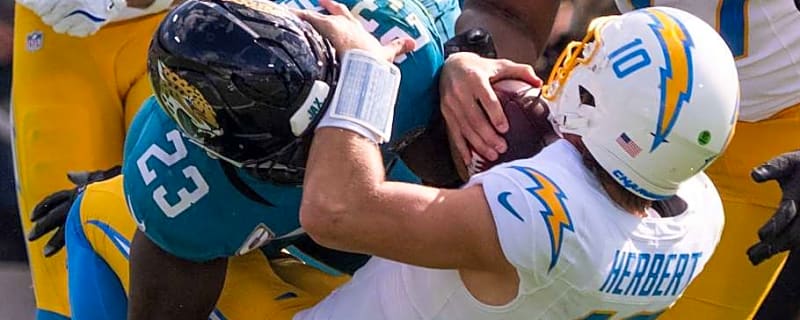 Chargers trade deadline acquisition benched in Week 11 loss