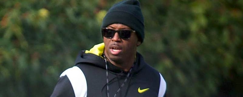 Chris Hampton Is Quietly Fueling Oregon’s Game-Changing Defense