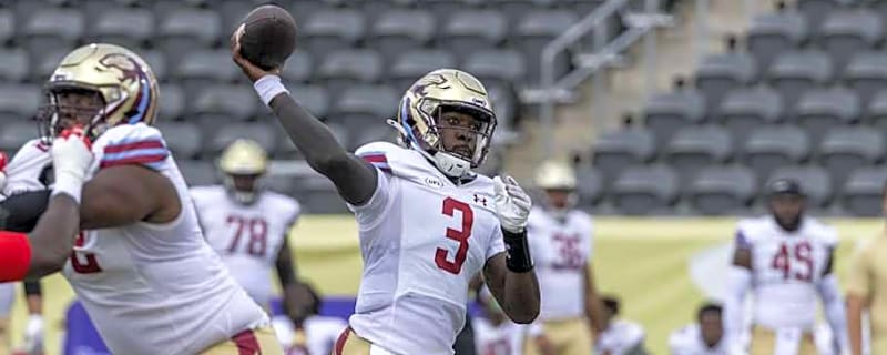 Should UFL MVP Bryce Perkins Challenge Rams&#39; Bennett?