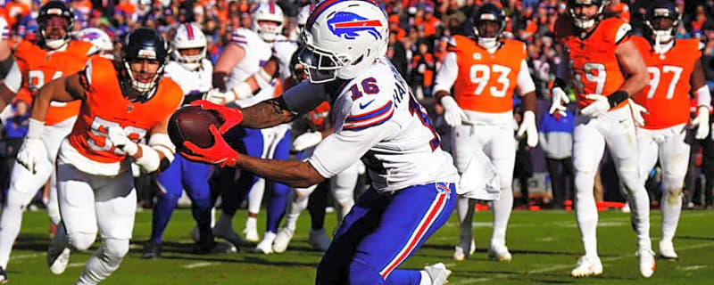 Mecole Hardman Recreates Legendary Super Bowl Touchdown Catch in NFL Playoffs