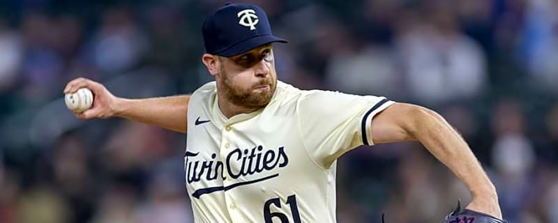 Twins reinstate Brock Stewart, option Kody Funderburk