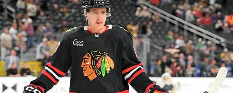 Blackhawks lose Teuvo Teräväinen to apparent ankle injury, forcing lineup shake-up