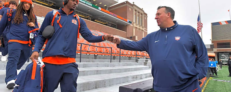 Illinois Football Recruiting Buzz: Quarterback Michael Clayton Takes Flight