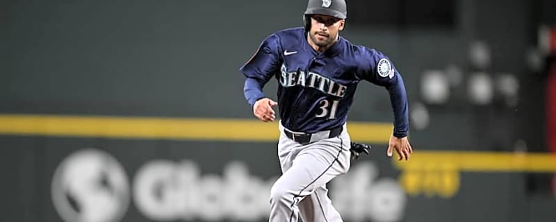 Mariners’ Depth Squeeze Gives Astros a Low-Risk Outfield Gamble