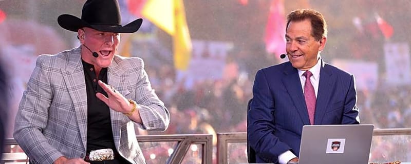College Gameday Crew Makes Their Picks For Georgia Tech-Tennessee Matchup