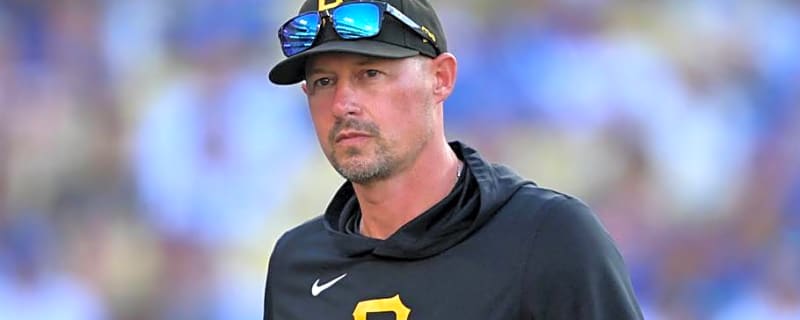 What Pirates' Don Kelly Must Do to Keep Job