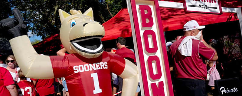 Oklahoma Opens Iconic North Oval for Football Tailgating