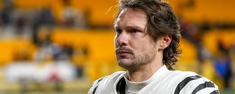 Jets Keep Setting Themselves Up to Kick Cade York to the Curb