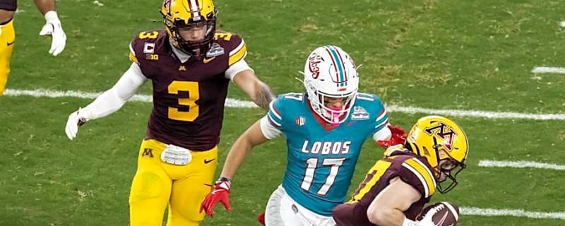 How many positions did Koi Perich play in Minnesota's Rate Bowl win over New Mexico?