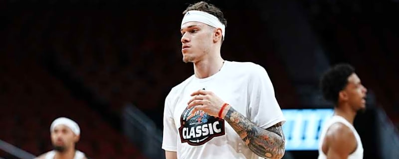 Report: Louisville Forward Kasean Pryor Out for Season-Opener