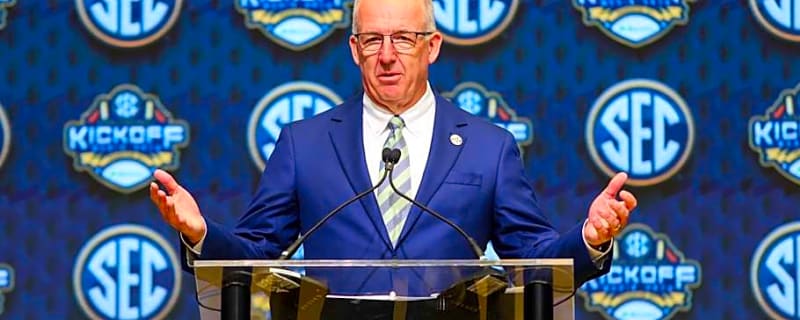 SEC commissioner doesn’t hold back on Lane Kiffin's mid-season LSU move