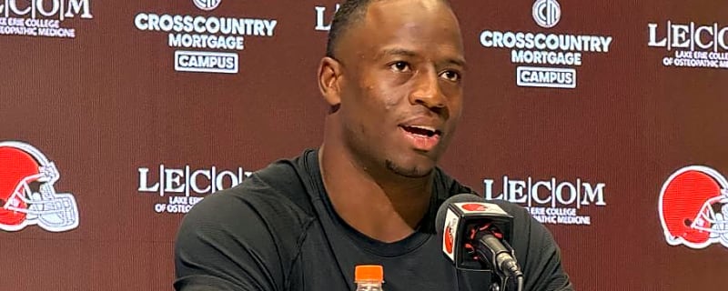 The Contrast Between Browns Legends Nick Chubb and Deshaun Watson Couldn’t Be Louder