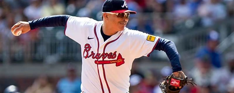 Giants to Hire Braves World Series Champion as Bullpen Coach