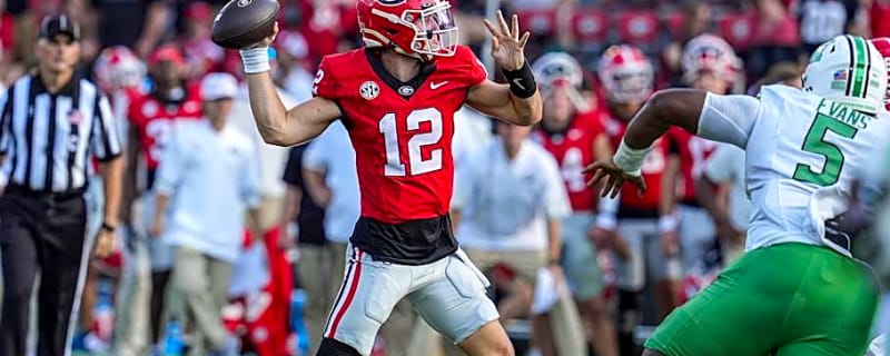 What to Expect from Georgia Football's Quarterback Room During G-Day