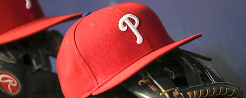 Red Sox Miss as 33-Year-Old Gold Glover Joins Phillies