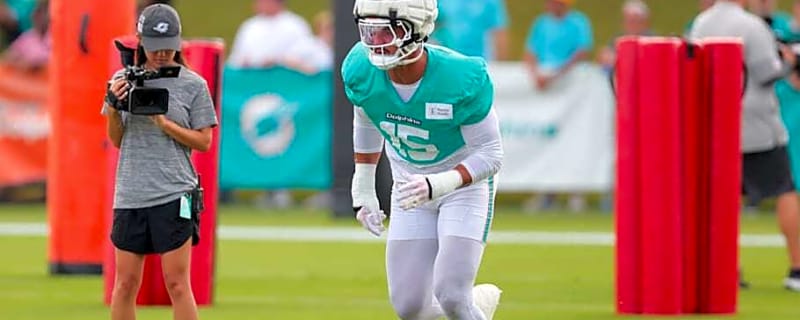 QB Clash, Phillips, Weather Biggest Storylines for Dolphins-Browns Week 7 Matchup