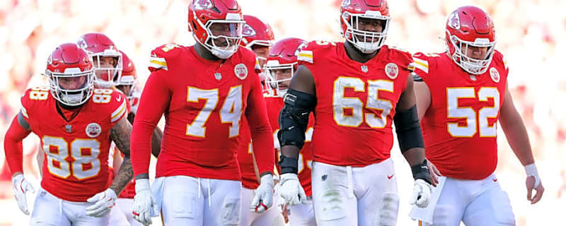 Jawaan Taylor’s days with Chiefs may be numbered after latest extension