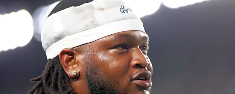 Eagles&#39; Jalen Carter Suffers Scare; Returns Vs. Buccaneers