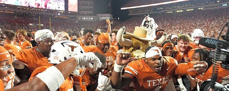 Texas’ Defensive Front Is Much More Than Colin Simmons