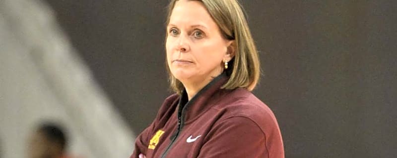 Gophers WBB Coach Dawn Plitzuweit Signs Extension Through 2032