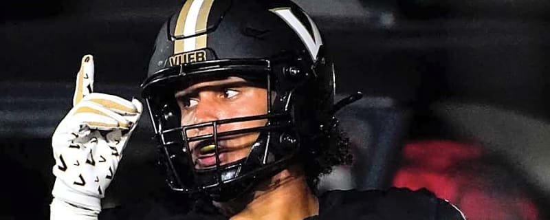 Eli Stowers Earns AP All-American Honors: The Anchor