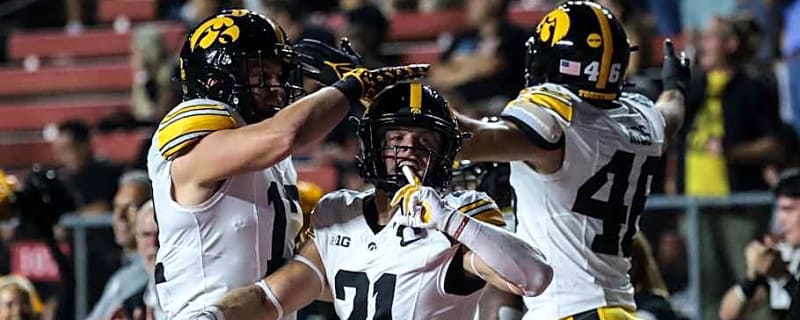 Iowa's Six Offensive Seniors To Watch In ReliaQuest Bowl