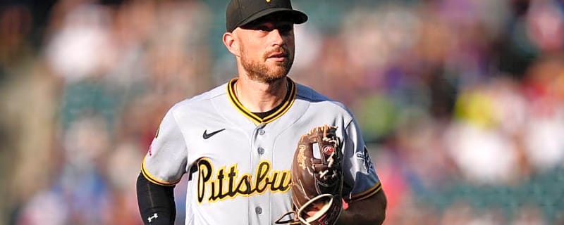 Pirates New Veterans See Similarities to Playoff Teams