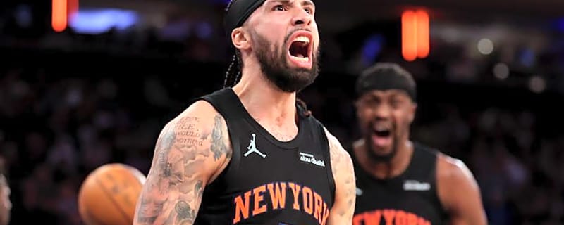 Knicks' Jose Alvarado Gets Heated Defending Teammates vs 76ers