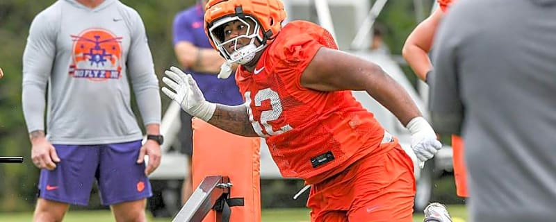 Even After Cancer Diagnosis, Clemson DT Hevin Brown-Shuler Still Wants to Make An Impact in 2026