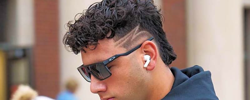 Why Oregon Fans Should Give Quarterback Dylan Raiola A Chance Despite Criticism