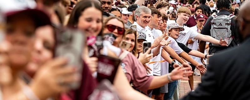 Mississippi State Football Legend John Bond Earns Mississippi Sports Hall of Fame Honor