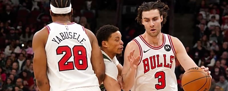 3 Takeaways & Player Grades: Chicago Bulls Use Crazy 4th Quarter to Snap 11-Game Skid