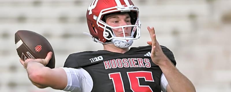 Cignetti: Indiana&#39;s Fernando Mendoza Has &#39;Stronger Arm, More Mobile&#39; than Kurtis Rourke