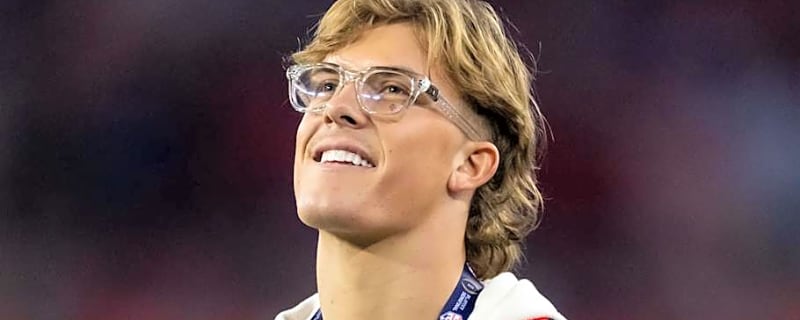 Giants QB Jaxson Dart Named Finalist for Longtime League Sponsor's Award