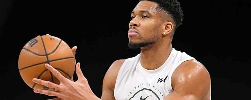 Knicks Reportedly Passed on Acquiring Giannis Antetokounmpo Twice