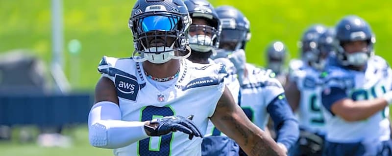 NFL analyst predicts decline for 2 key Seattle Seahawks veterans in 2025