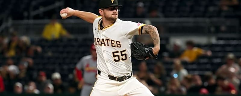 Pirates Bring Back Relief Pitcher vs. Reds