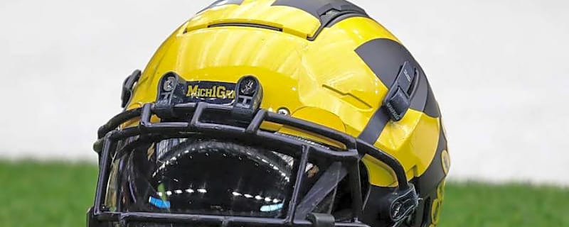 Star Michigan football player leaves game vs. USC