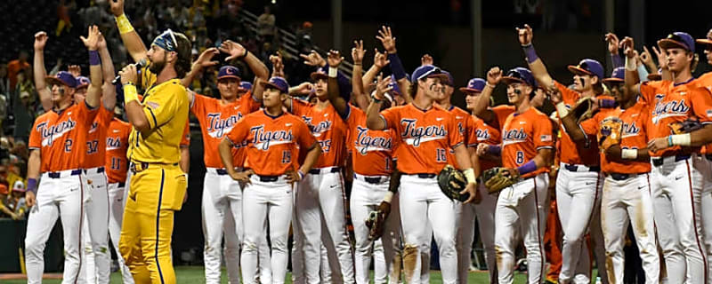 Clemson Baseball Wraps Up Week Featuring Savannah Bananas Matchup