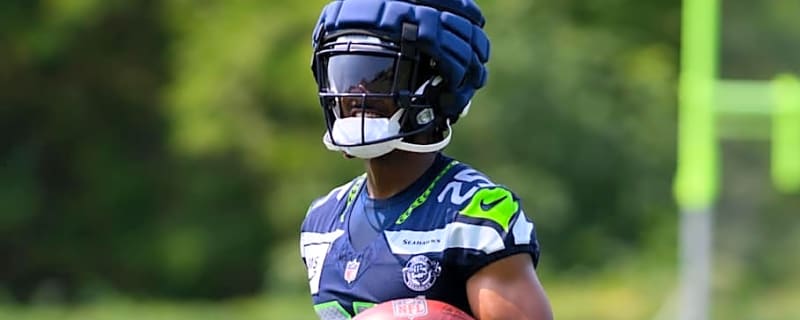 Kenny McIntosh injury swings door open for 2 promising Seahawks rushers