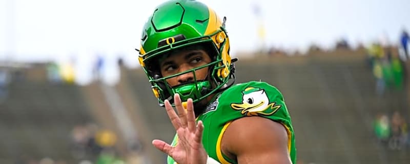 New Mock Draft Has Buccaneers Making Interesting Decision at Pick 15