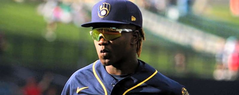 Milwaukee Brewers' 17-Year-Old Stud Could End Up as No. 1 Prospect in Game, Per Baseball America