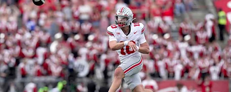 Buckeyes legend praises Julian Sayin&#39;s historical performance in win vs. Badgers