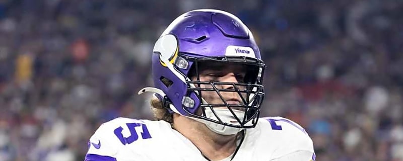 Vikings’ inactive list gives Carson Wentz his healthiest O-line yet