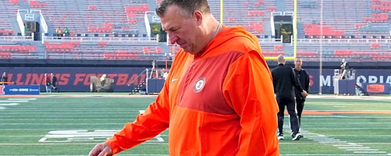 Should Illinois Coach Bret Bielema Move on From Aaron Henry?